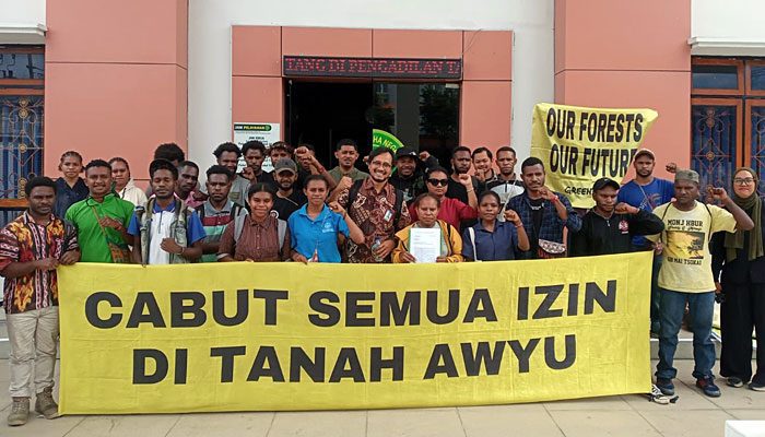 HUT AJI, Tim Paralegal Cinta Tanah Adat Awyu Boven Digoel Terima Penghargaan Tasrif Award 2024
