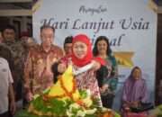 Peringati HLUN 2025, Gubernur Jatim Kunjungi Panti Werdha Usia Anugerah di Surabaya