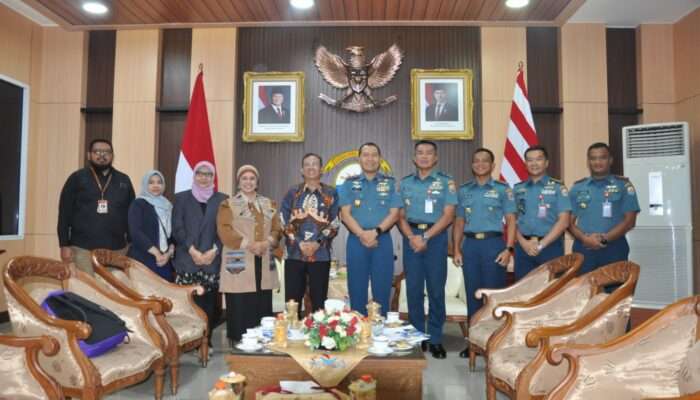 Perkuat Sinergi Di Bidang Pendidikan, Pangkoarmada II Menerima Kunjungan Wakil Rektor Unair
