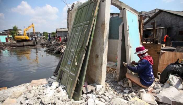 Cegah Banjir, Pemkot Surabaya Targetkan 125 Bangli di Sungai Kalianak Tuntas Dibongkar Mei