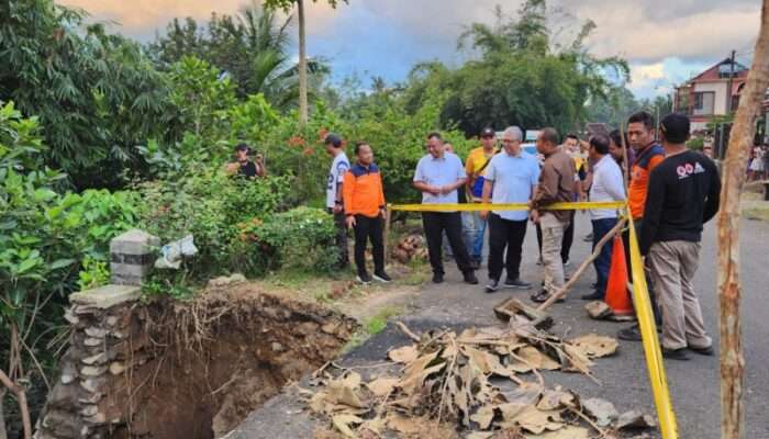 Tim Pemprov Jatim Respon Cepat Laporan Rusaknya Sejumlah Infrastruktur di Kabupaten Trenggalek
