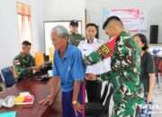 Satgas Yonkav 3/AC Bantu Posyandu Lansia Bersama Puskesmas Sebidang