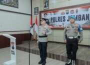 Rotasi Jabatan, Kapolres Jombang Pimpin Upacara Sertijab Kasat Resnarkoba dan Kapolsek Jajaran