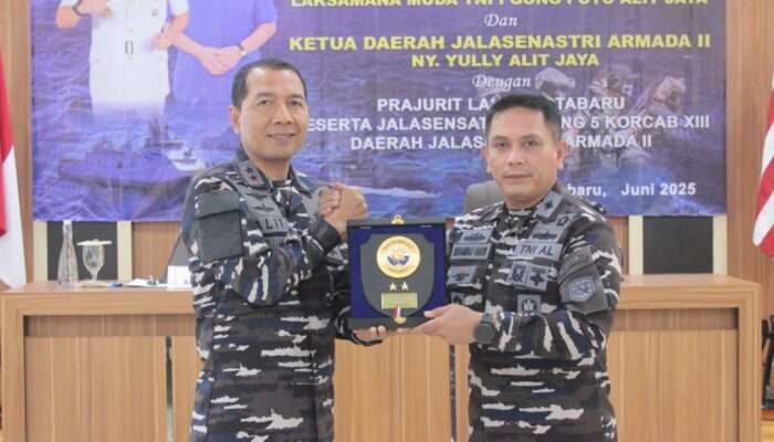 Kunjungi Lanal Kotabaru, Pangkoarmada II Tekankan Profesionalisme, Loyalitas dan Soliditas Prajurit