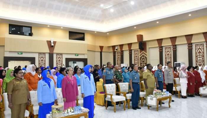 Paban Renpers Pasmar 3 Hadiri Pelantikan BKOW Provinsi Papua Barat Daya Periode 2025-2030