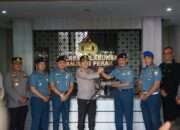 Wujud Sinergitas, Polres Pelabuhan Tanjung Perak Diserbu Kejutan HUT Bhayangkara ke-79 dari Tiga Satuan TNI