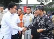 Pangkoarmada II Dampingi Wapres RI Tinjau Penanganan SAR KMP Tunu Pratama Jaya