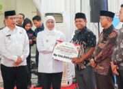 Gubernur Khofifah Salurkan Bantuan Rp 5,935 Miliar di Kabupaten Madiun, Wujud Nyata Komitmen Pemprov Jatim Kuatkan Ketahanan Sosial dan Ekonomi Masyarakat