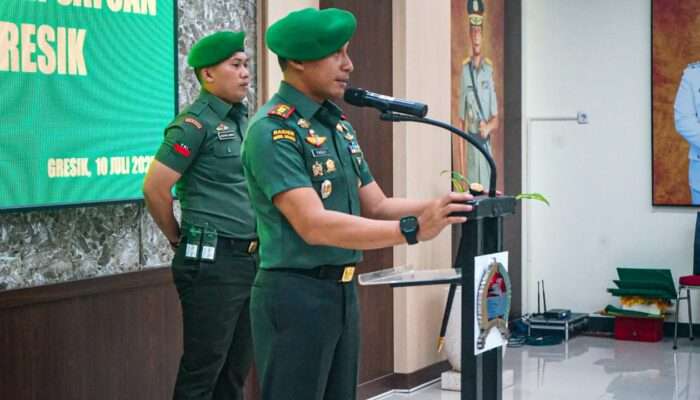 Dandim 0817/Gresik Pimpin Langsung Acara Korp Raport Pindah Satuan Danramil Menganti