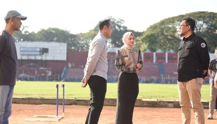 Mbak Wali Tinjau Proses Perbaikan Stadion Brawijaya, Upaya Agar Persik Tetap Berkandang di Stadion Brawijaya