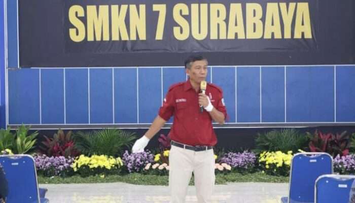 Meneguhkan Komitmen dan Budaya Kerja, Plt. Kepala SMKN 7 Surabaya Gelar Pembinaan Internal