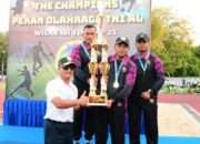 Komandan Puspenerbal Serahkan Piala Juara Umum Ke-3 Poral Wiltim 2025