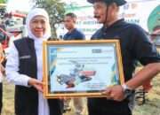 Dorong Produksi Hasil Pertanian di Jember Meningkat, Gubernur Khofifah: Bantuan Alsintan Jadi Langkah Menuju Kedaulatan Pangan Jatim