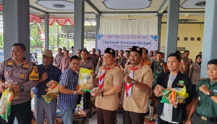Bazar Gerakan Pangan Murah di Jombang, Diserbu Masyarakat