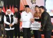 Masyarakat Sidoarjo Terima Bansos Pemprov Jatim Senilai Rp 4,9 Miliar