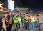 Polsek Krian Gelar Patroli Malam dan Berbagi Beras untuk Ojol