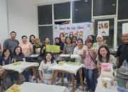 Komunitas Rohani CG Surabaya Timur Berbagi Berkat Lewat Pelatihan Kue dan Donat untuk Pelaku UKM