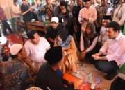 Wagub Jatim dan Wabup Sidoarjo Tenangkan Wali Santri Korban Reruntuhan Bangunan Mushola Ponpes Al Khoziny