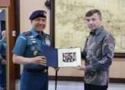 Pererat Hubungan Persahabatan Maritim, Pangkoarmada II Terima Kunjungan Duta Besar Federasi Rusia