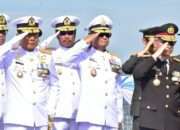 Dipimpin Kasal, Pangkoarmada II Hadiri Upacara Tabur Bunga Hari Pahlawan Nasional 2025 di Geladak KRI Brawijaya-320