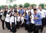 3.862 PPPK Paruh Waktu Terima SK, Bupati Sidoarjo Subandi Tekankan Pelayanan dengan Empati dan Berakhlak