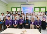 Remaja Diedukasi Bahaya Pergaulan Bebas, Mahasiswa UHT Gelar Psikoedukasi di SMPN 19 Surabaya