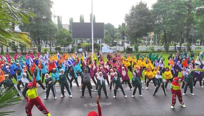 Pagi Ceria Bersama GOW, Gus Qowim Ajak Perempuan Kediri Tetap Bugar