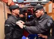 Komandan Puspenerbal Laksda TNl Bayu Alisyahbana Terima Brevet Hiu Kencana