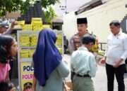 Jumat Berkah Polsek Taman Bagikan Makanan Gratis