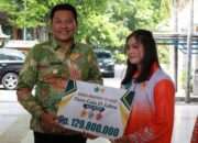 Serahkan Bonus Atlet Porprov IX, Bupati Subandi: Pemkab All Out Dukung Atlet Sidoarjo