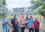 Curah Hujan Tinggi, Polisi Bersama Perangkat Desa Cek Debit Air Sungai dan Aktivitas Transportasi Tambang