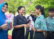 Rayakan HUT Yayasan Hang Tuah, Ketua Daerah Kodaeral IX Gabungan Jalasenastri Koarmada RI Berikan Kejutan