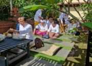 Pura Kertha Bumi Bhayangkara Gelar Ibadah Suci Tilem