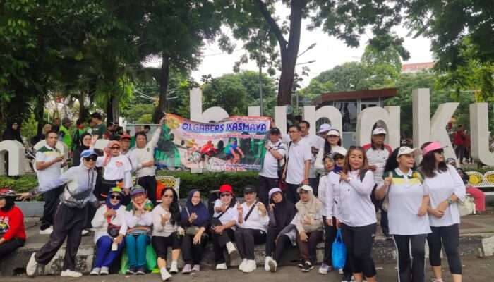 Komunitas IKASMAYA Adakan OLGABERS IKASMAYA di Taman Bungkul Surabaya