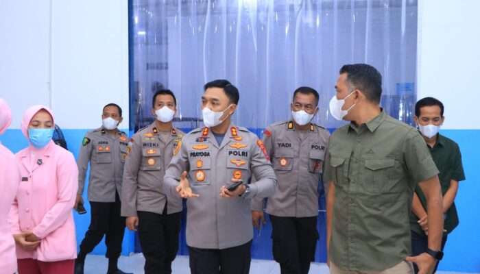 Kapolres Ngawi Cek SPPG di Kasreman Pastikan Pemenuhan Gizi yang Higienis untuk MBG