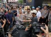 Bazar Ranmor Polrestabes Surabaya Bikin Senyum Sumringah Korban Curanmor