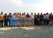 Aksi Bersih Pantai di Dalegan, Wujud Kepedulian Bersama Jaga Lingkungan Pesisir