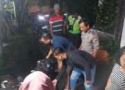 Respons Cepat Laporan Masyarakat, Polsek Gedangan Evakuasi Motor di Parit Desa Tebel