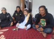 Peringati Haul Akbar Buyut Sona Leluhur Desa, Karang Pakis Gelar Sholawat Ishari