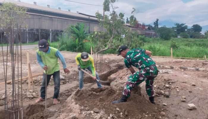 Babinsa Serka Hadi Kawal Pembangunan Koperasi Merah Putih, Wujudkan Kemandirian Ekonomi Desa