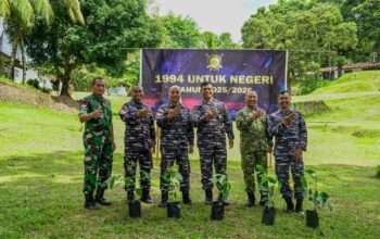 Komandan Kodaeral lX Saksikan Aksi Penghijauan 1994 Untuk Negeri Alumni Akabri 1994