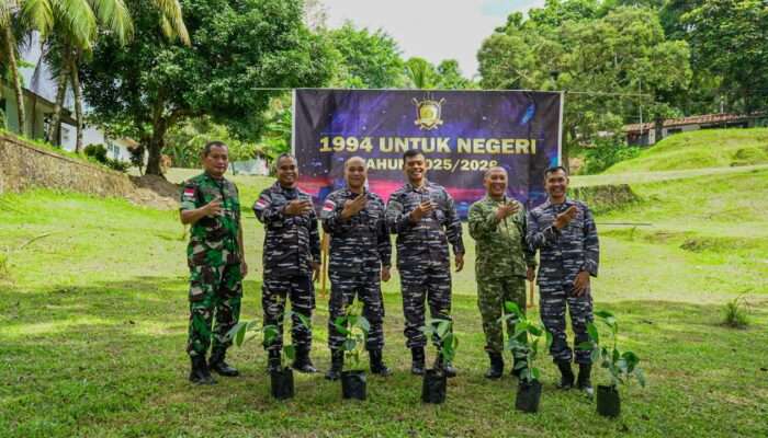 Komandan Kodaeral lX Saksikan Aksi Penghijauan 1994 Untuk Negeri Alumni Akabri 1994
