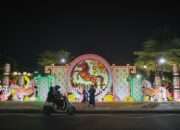 Sambut Imlek 2577, DLH Surabaya Pasang Dekorasi Kuda Api di Balai Kota dan Alun-Alun