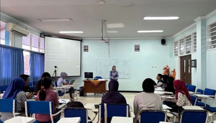 Puasa Ramadan Tak Surutkan Prestasi, Suasana Akademik UHT Tetap Hidup dan Inspiratif