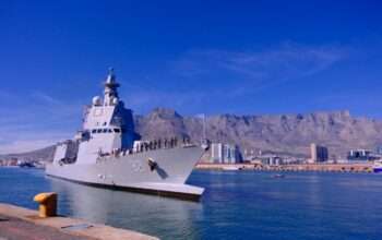 KRI Prabu Siliwangi-321 Perkuat Diplomasi Maritim TNI AL Saat Sandar di Cape Town Afrika Selatan