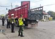 Sinergitas TNI–Polri dan Instansi Terkait Amankan Pos Pam Legundi dalam Ops Ketupat Semeru 2026