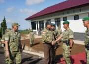 Pangdam V/Brawijaya Dampingi Menhan RI Tinjau Kesiapan Yonif TP 836/BY di Probolinggo