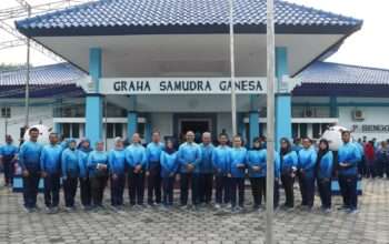 UHT Perkuat Kebersamaan dan Transformasi Digital Melalui Perayaan Ulang Tahun Pegawai dan Sosialisasi Absensi Digital