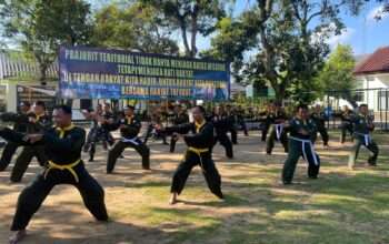 Latihan Pencak Silat Militer, Personel Kodim 0829/Bangkalan Tingkatkan Kemampuan Bela Diri dan Kebugaran