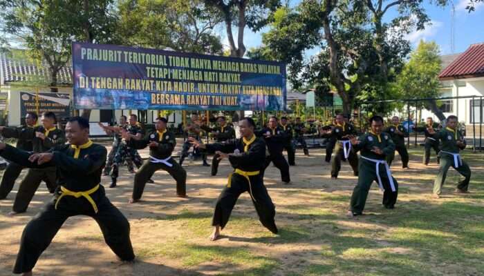 Latihan Pencak Silat Militer, Personel Kodim 0829/Bangkalan Tingkatkan Kemampuan Bela Diri dan Kebugaran